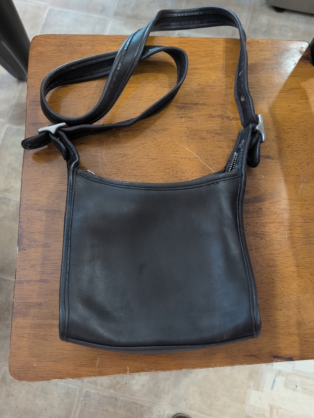Vintage COACH 9950 Janice Legacy Shoulder Crossbody Bag Black Leather hang tag